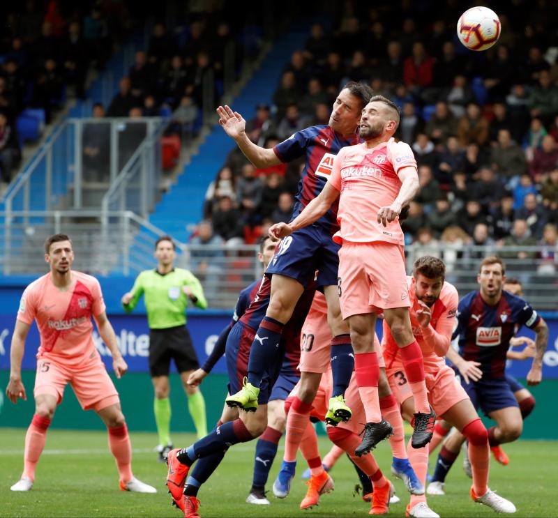 Fotos: Las mejores imáganes del Eibar-Barcelona