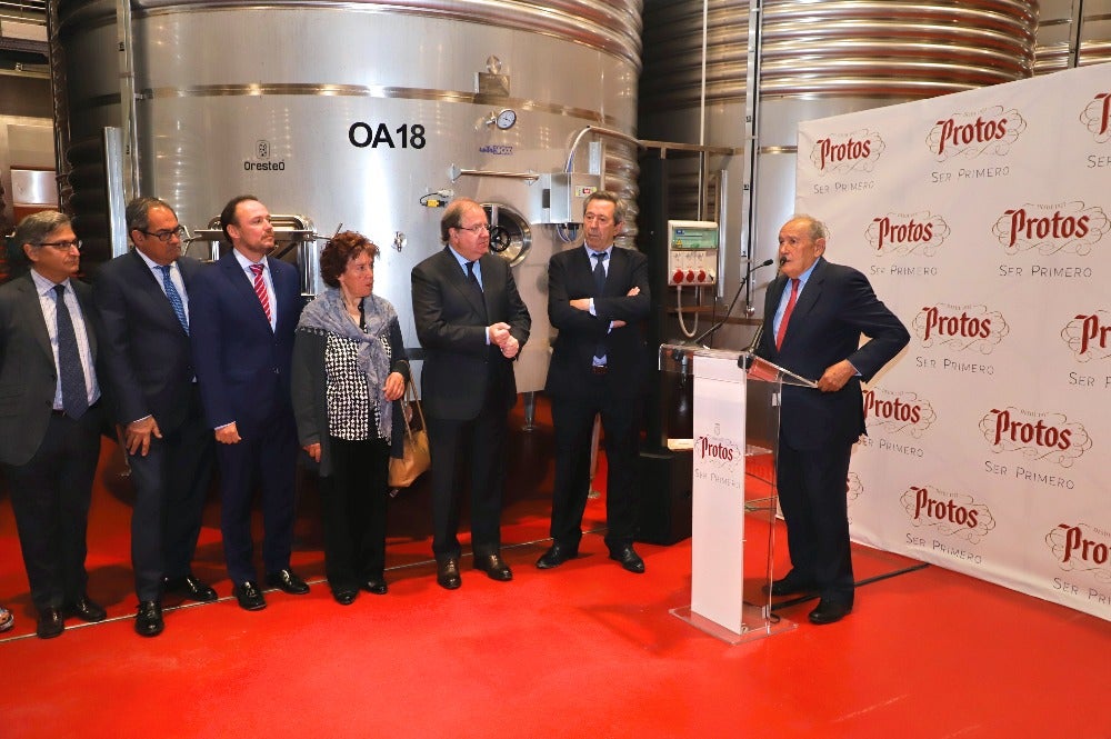 El presidente de la Junta de Castilla y León, Juan Vicente Herrera, ha inaugurado el Centro de Protos de Alta Tecnología de Elaboración en Anguix (Burgos)