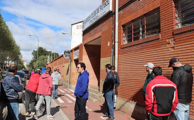 Algunos de los socios que se han acercado hasta El Plantío