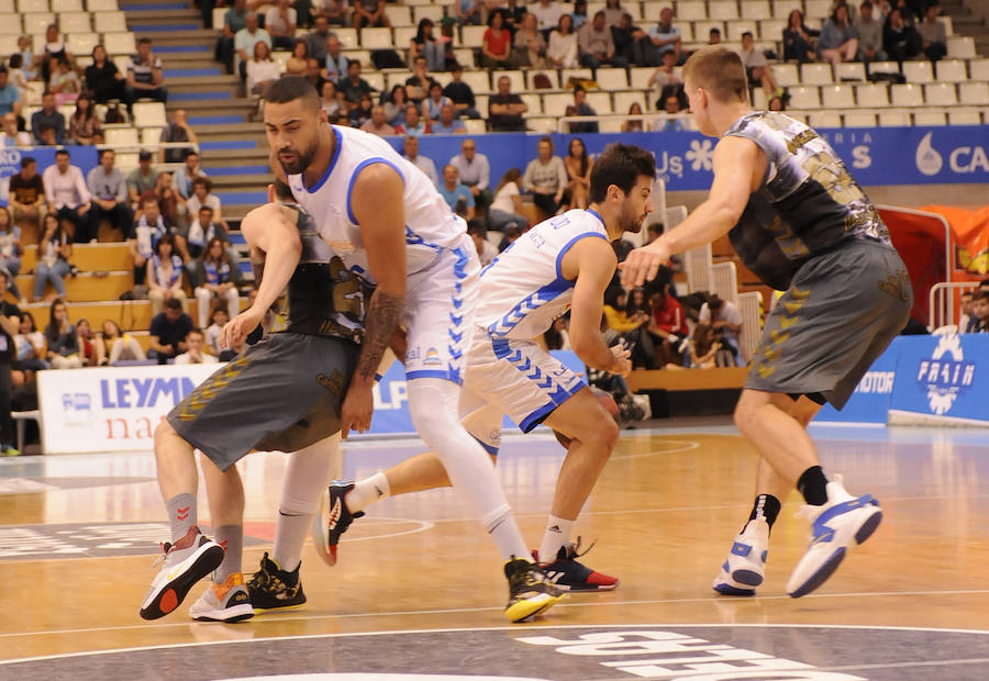 Fotos: El San Pablo Burgos despide la temporada con una victoria histórica en Lugo