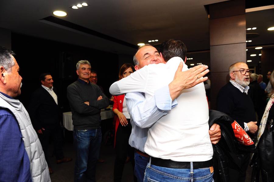 Fotos: Así celebró el PSOE de Burgos su victoria el las elecciones municipales