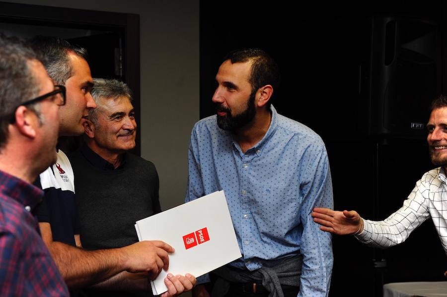 Fotos: Así celebró el PSOE de Burgos su victoria el las elecciones municipales