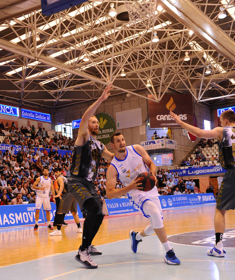 Fotos: El San Pablo Burgos despide la temporada con una victoria histórica en Lugo