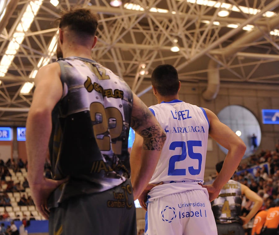 Fotos: El San Pablo Burgos despide la temporada con una victoria histórica en Lugo