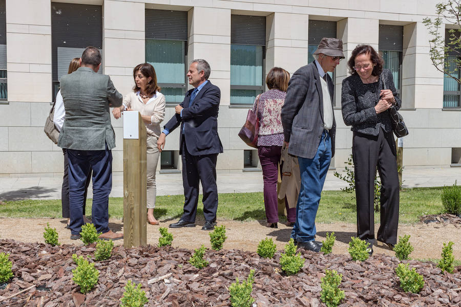 La Universidsad de Burgos cuenta con un Jardín de la Sabiduría que recuerda a sus 19 Honoris Causa