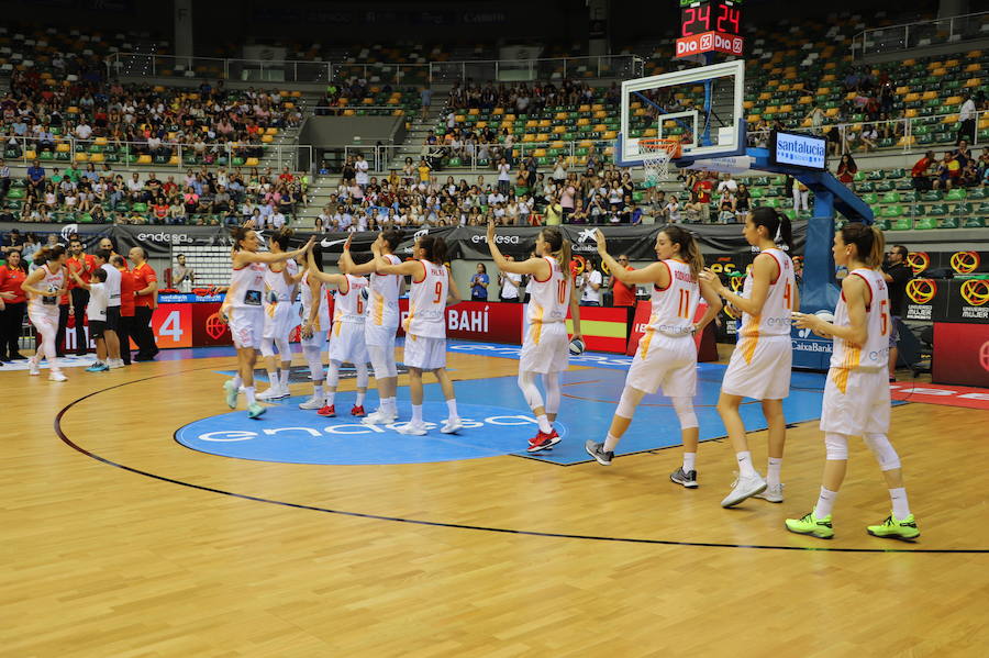 Fotos: Las mejores imágenes del partido de baloncesto entre España y Letonia