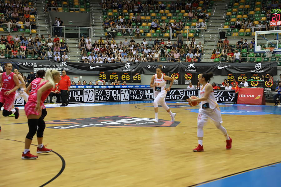 Fotos: Las mejores imágenes del partido de baloncesto entre España y Letonia