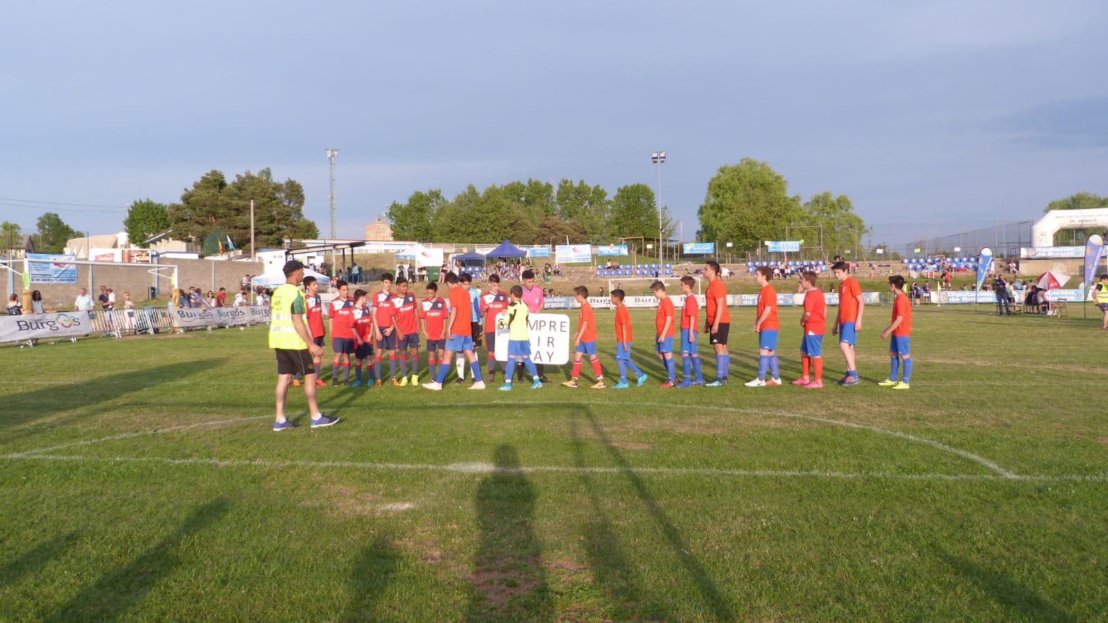 Fotos: Unos 600 jóvenes participan en el torneo de fútbol 7 de Salas de los Infantes