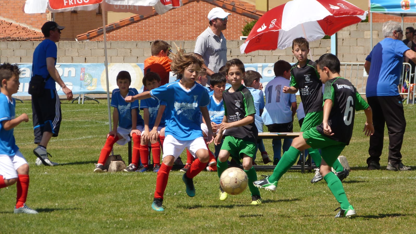 Fotos: Unos 600 jóvenes participan en el torneo de fútbol 7 de Salas de los Infantes