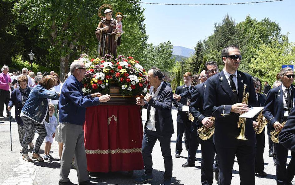 Procesión de San Antonio en La Estación del Espinar.