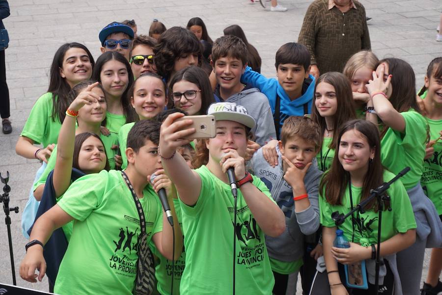 El VII Encuentro de Jóvenes por la Provincia organizado por la Diputación de Burgos ha llenado las calles de Salas de los Infantes con más de 600 burgaleses de entre 12 y 17 años