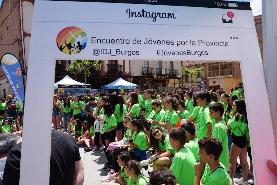 El VII Encuentro de Jóvenes por la Provincia organizado por la Diputación de Burgos ha llenado las calles de Salas de los Infantes con más de 600 burgaleses de entre 12 y 17 años