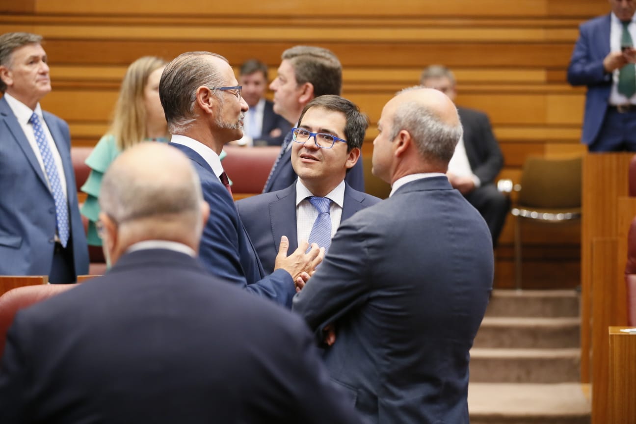 El procurador electo de Ciudadanos Luis Fuentes es proclamado presidente de la institución regiona en su décima legislatura