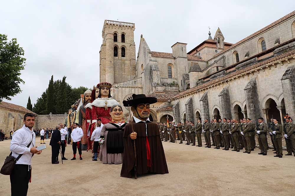 El Monasterio Real de las Huelgas ha acogido, un año más, la celebración del Curpillos, con procesión por las calles del barrio con el pendón de las Navas de Tolosa