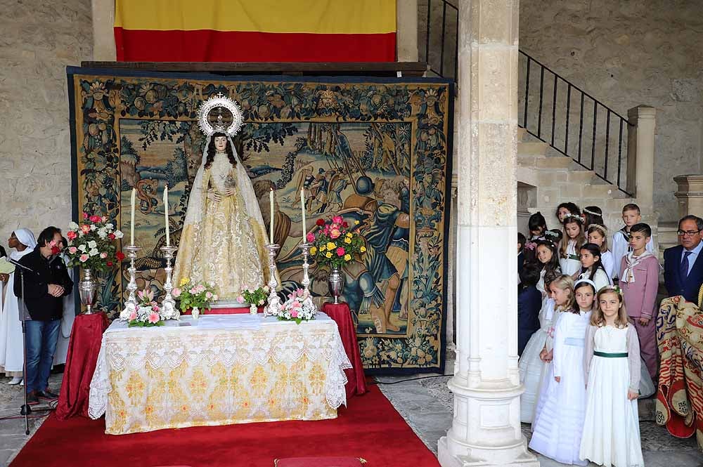 El Monasterio Real de las Huelgas ha acogido, un año más, la celebración del Curpillos, con procesión por las calles del barrio con el pendón de las Navas de Tolosa