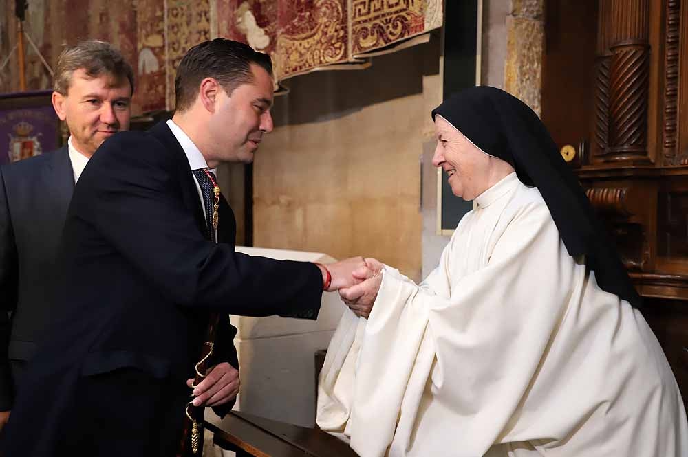 El Monasterio Real de las Huelgas ha acogido, un año más, la celebración del Curpillos, con procesión por las calles del barrio con el pendón de las Navas de Tolosa