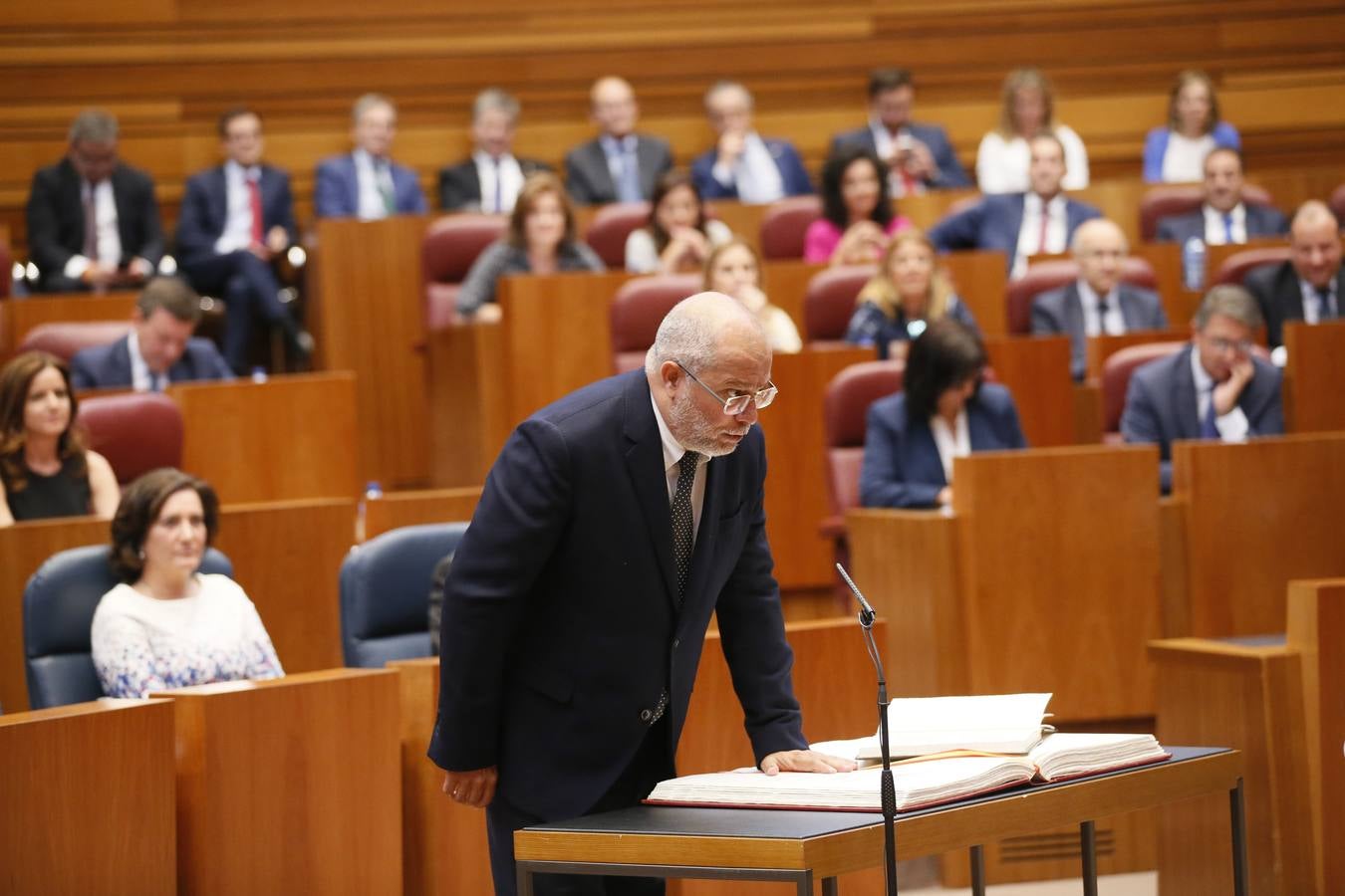 Fotos: Así ha vivido Francisco Igea la sesión constitutiva de la X Legislatura de las Cortes de Castilla y León