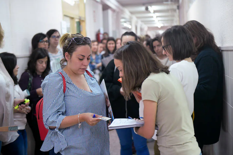 Fotos: Oposiciones de magisterio en Valladolid