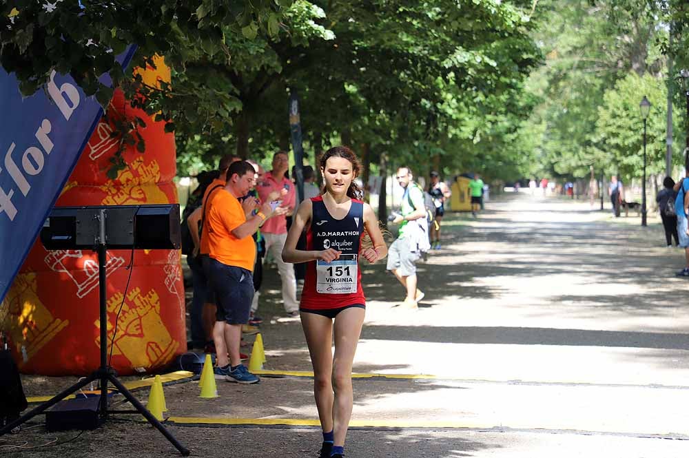 166 corredores de toda España han disputado la 24ª edición de le Media Maratón Ciudad de Burgos,con el burgalés Rubén Castrillo como ganador en categoría masculina y la debutante Virginia Torres como campeona femenina.