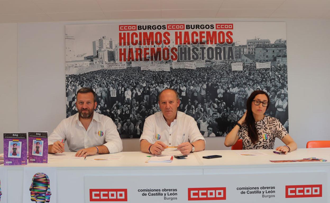 Imagen de la rueda de prensa con los miembros de CCOO 