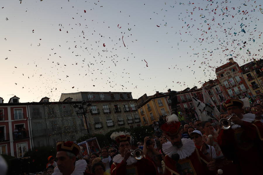 Burgos ha dado el pistoletazo de salida a las Fiestas de San Pedro y San Pablo 2019 de la mano de La M.O.D.A., encargada del pregón