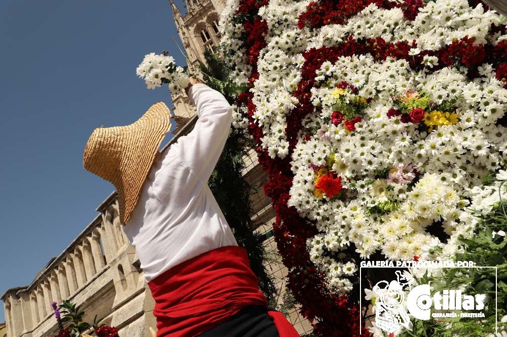 El calor no ha quitado el ánimo a los burgaleses en el acto más querido de las fiestas