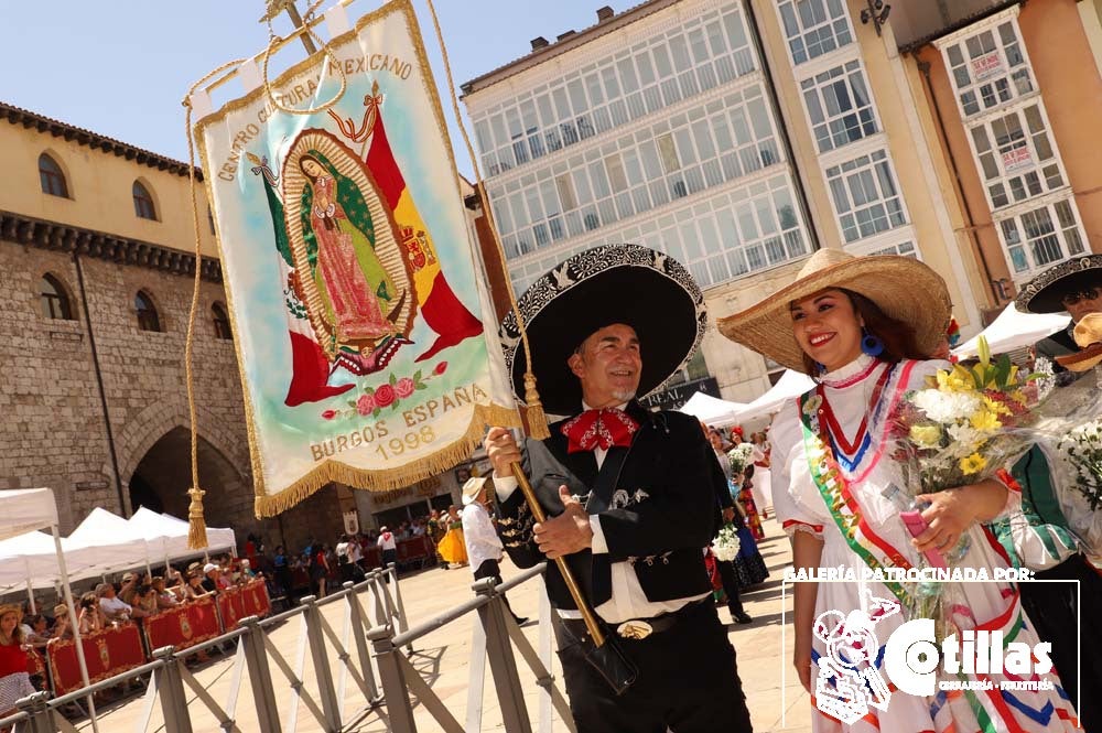 El calor no ha quitado el ánimo a los burgaleses en el acto más querido de las fiestas