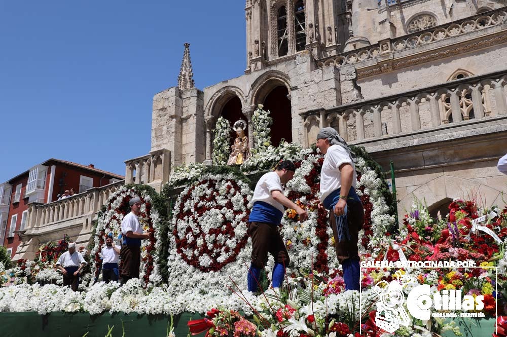 El calor no ha quitado el ánimo a los burgaleses en el acto más querido de las fiestas