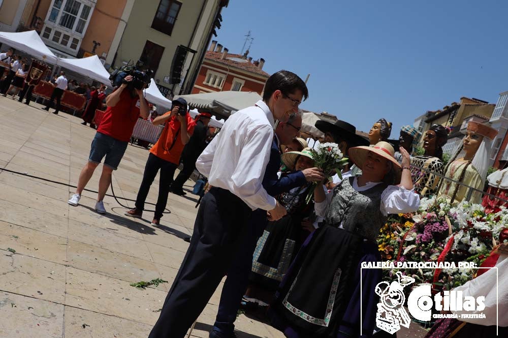 El calor no ha quitado el ánimo a los burgaleses en el acto más querido de las fiestas