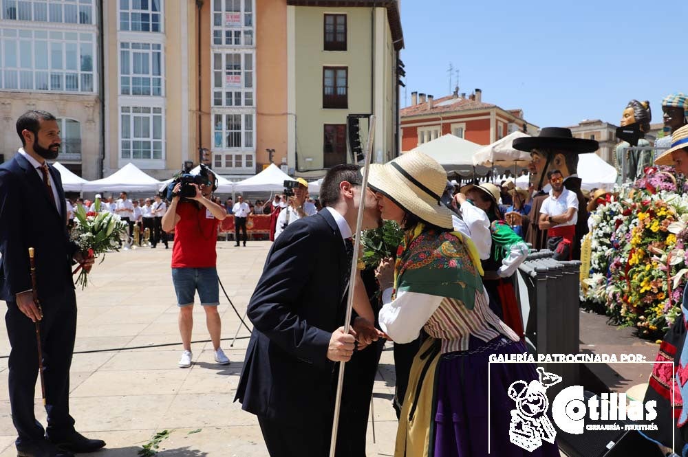 El calor no ha quitado el ánimo a los burgaleses en el acto más querido de las fiestas