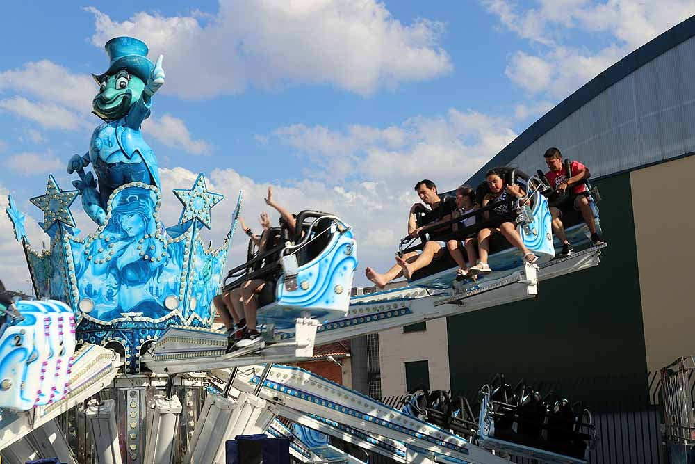 Fotos: Dosis de adrenalina y calor en las barracas de los Sampedros