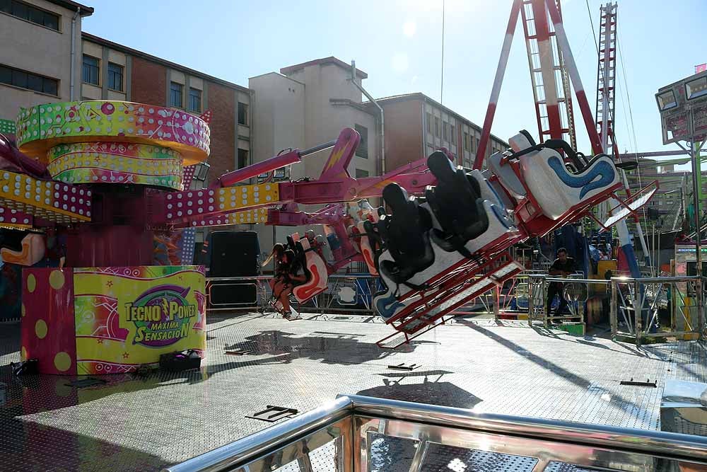 Fotos: Dosis de adrenalina y calor en las barracas de los Sampedros