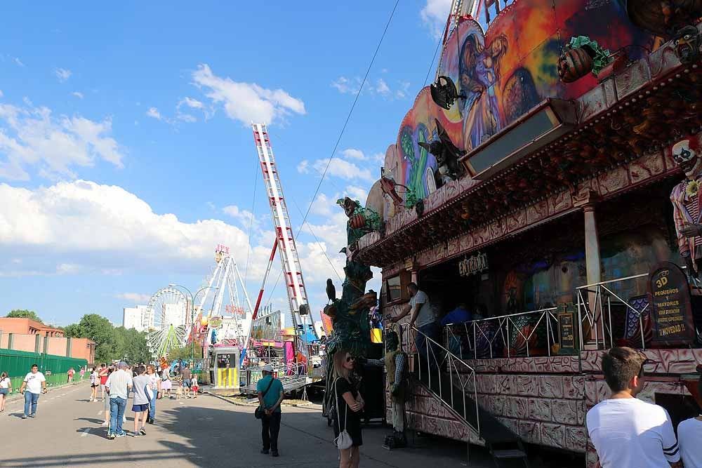 Fotos: Dosis de adrenalina y calor en las barracas de los Sampedros