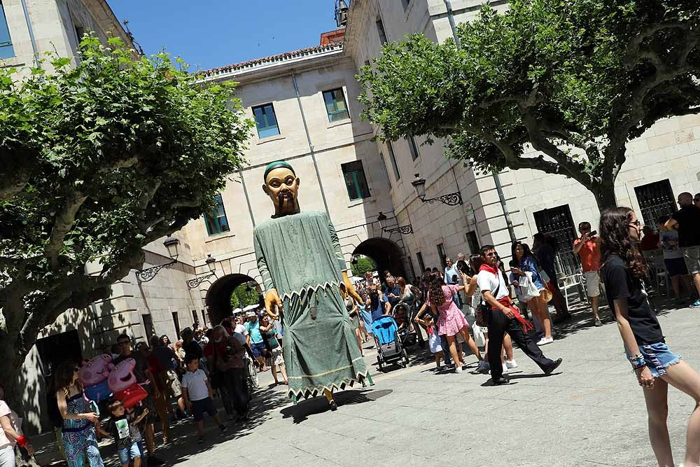 Imagen de la Plaza del Rey San Fernando desde la ubicación que este año ha tenido la banda. 