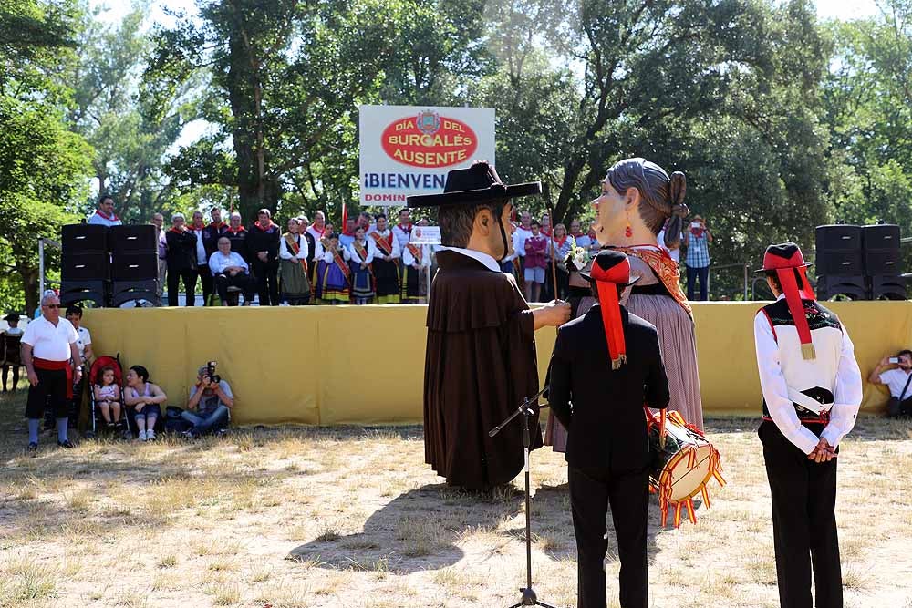 Siete descendientes de emigrantes burgaleses a Argentina y Cuba han participado hoy en la fiesta del Burgalés Ausente. La mayoría de ellos residen en la ciudad argentina de Mar del Plata. 