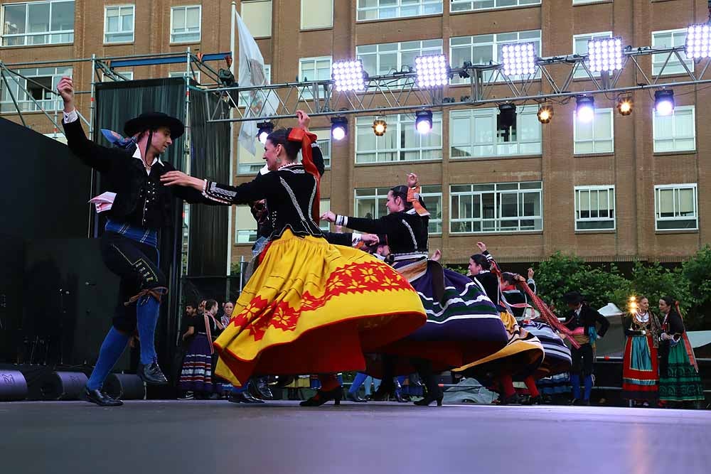 Fotos: Arranque existoso de la 43 edición del Festival de Folclore &#039;Ciudad de Burgos