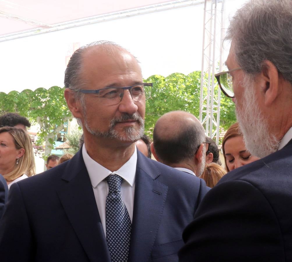 Imágenes del acto de toma de posesión celebrado este miércoles en el Colegio de la Asunción, sede de la Junta