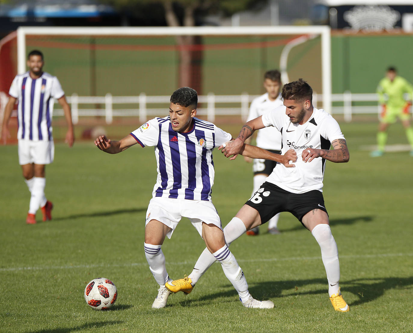 Fotos: Las mejores imágenes del partidod de pretemporada entre Valladolid B y Burgos CF