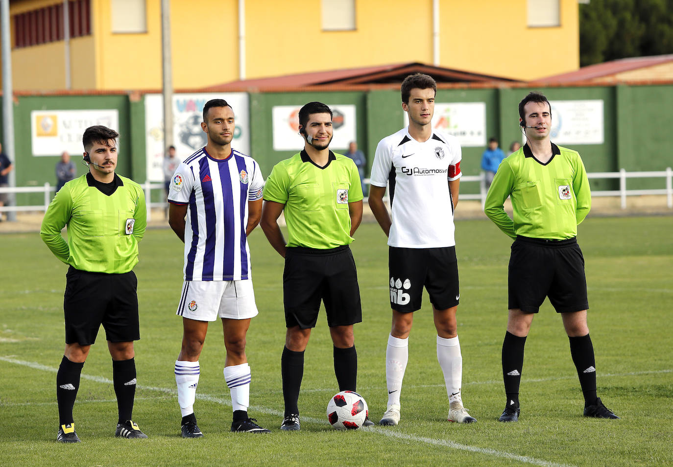 Fotos: Las mejores imágenes del partidod de pretemporada entre Valladolid B y Burgos CF