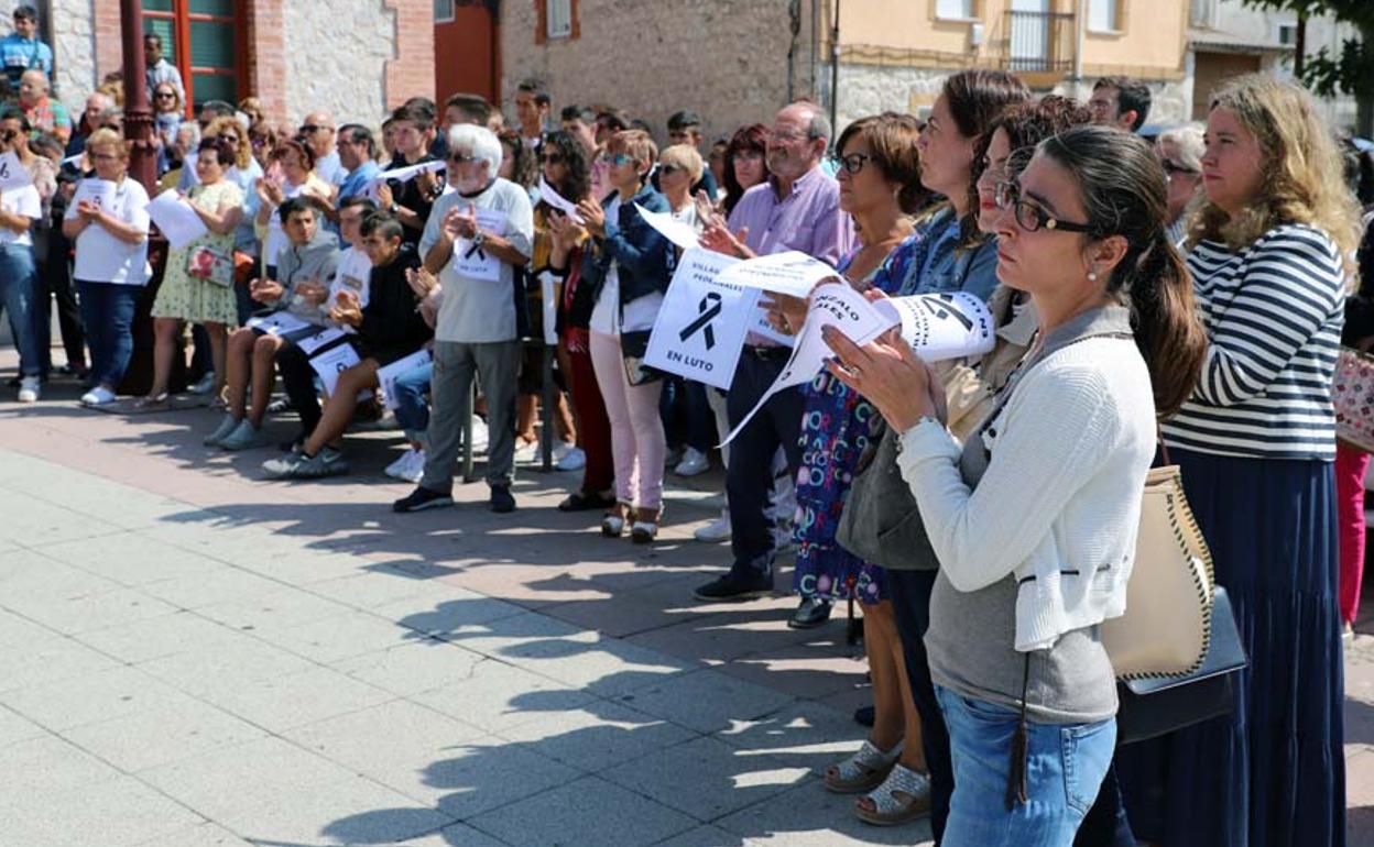 Minuto de silencio a mediodía