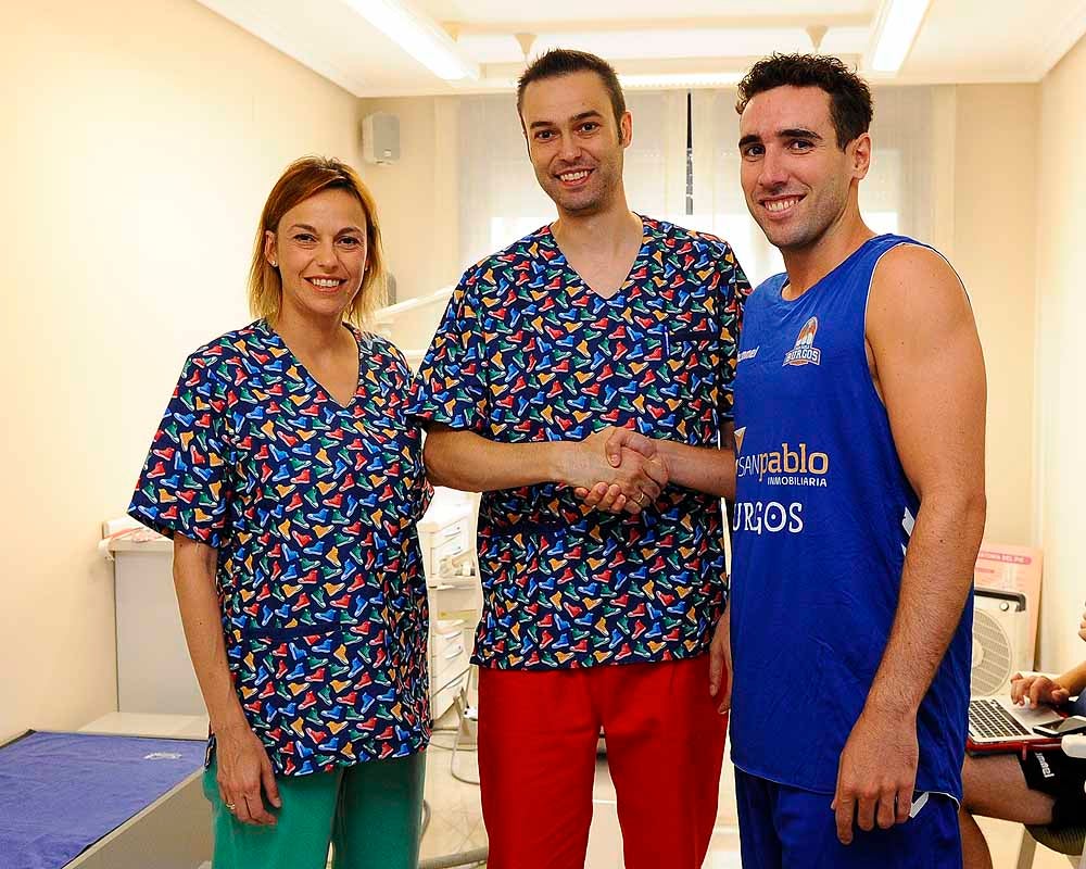 La pretemporada 2019/20 ha comenzado para el San Pablo Burgos con los primeros reconocimientos médicos y las diferentes pruebas para comprobar el estado de forma con el que los jugadores regresarán a la cancha.