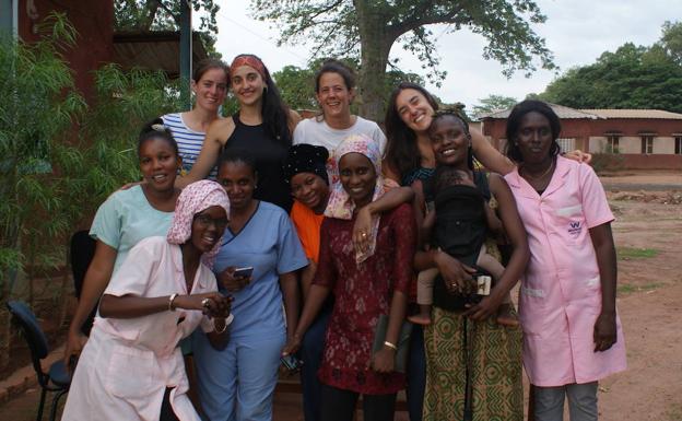 Imagen principal - Peñaranda guarda muy buen recuerdo de su estancia en Togo y Senegal