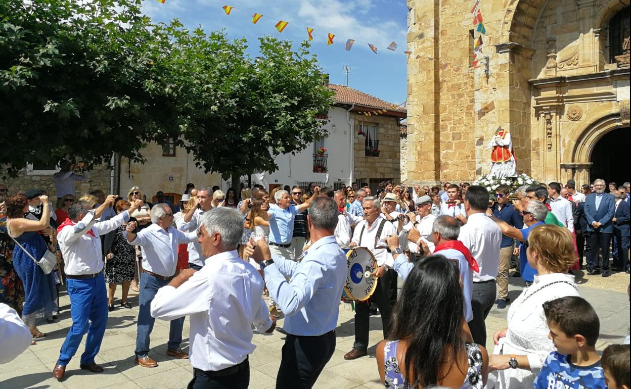 Bailes típicos de Huerta de Arriba. 