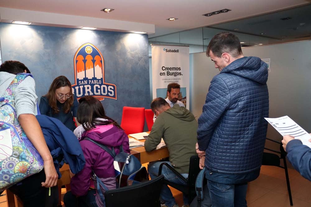 El San Pablo Burgos ha iniciado este martes las altas de abonos para la Liga Endesa y la Basketball Champions League