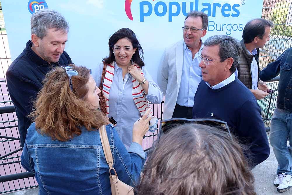 El Partido Popular ha celebrado su tradicional comida de hermandad para arrancar el curso político |Alcaldes, concejales y demás cargos públicos y políticos se han dado cita en Arcos de la Llana