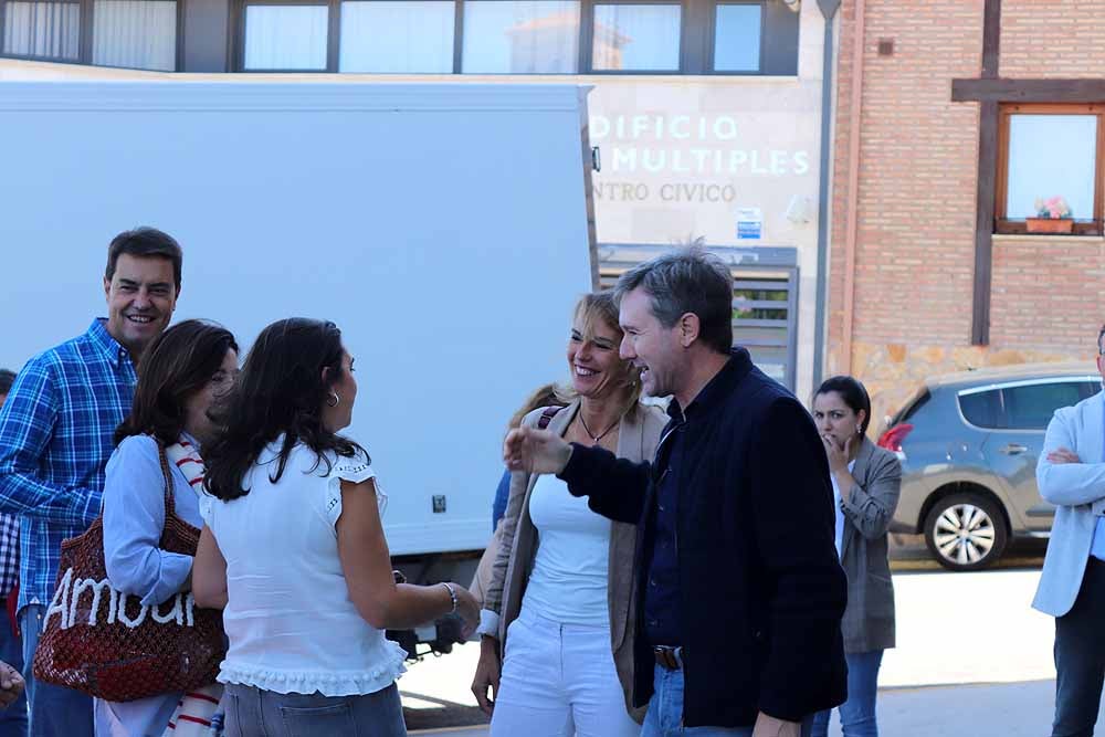 El Partido Popular ha celebrado su tradicional comida de hermandad para arrancar el curso político |Alcaldes, concejales y demás cargos públicos y políticos se han dado cita en Arcos de la Llana