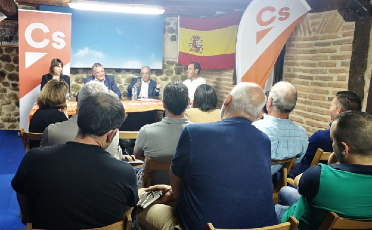 Diputados de Ciudadanos en la jornada de Miranda de Ebro. 