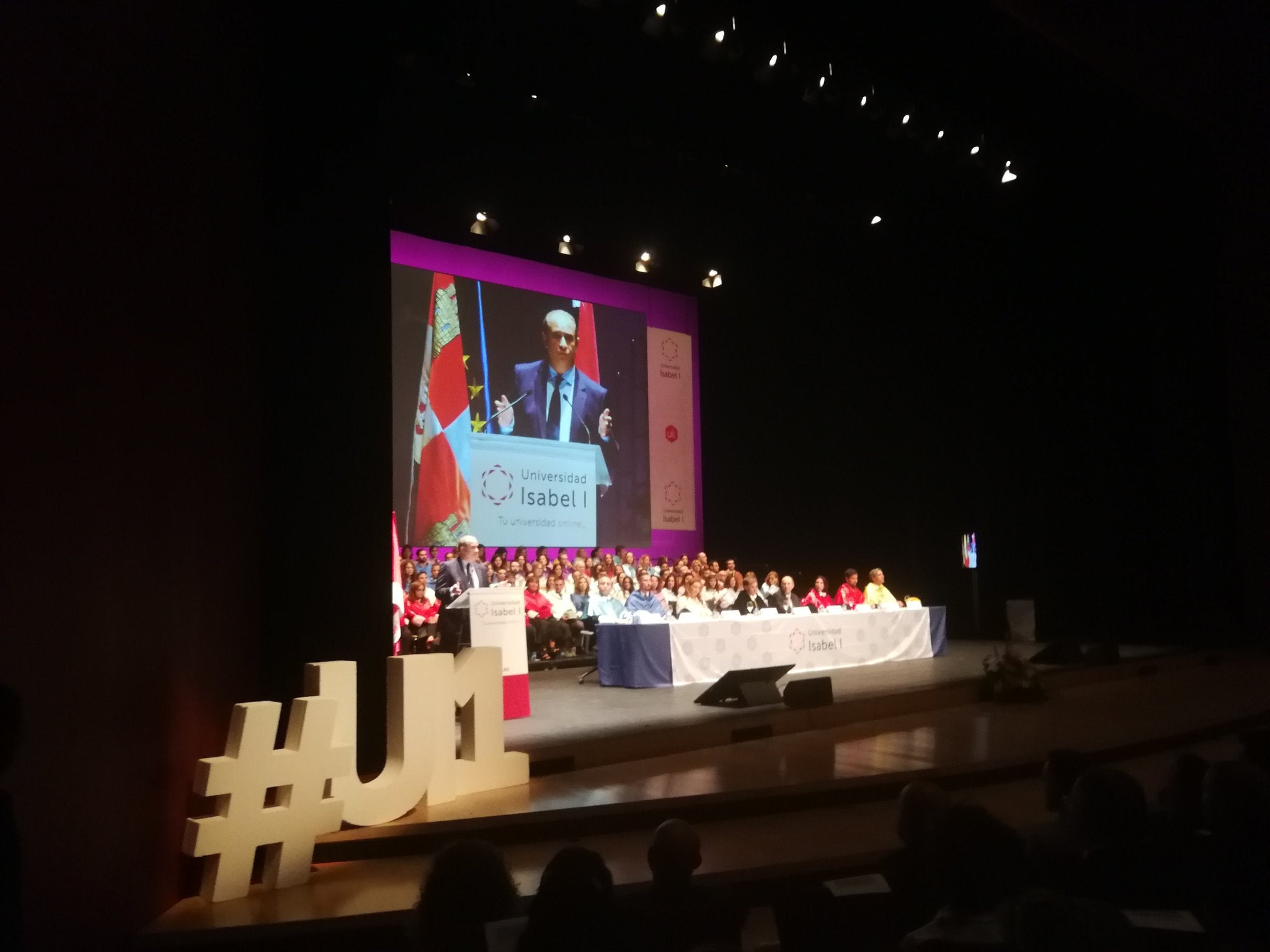 La Universidad Isabel I celebra su tercera Graduación con una tasa de abandono inferior a la media de universidades españolas.