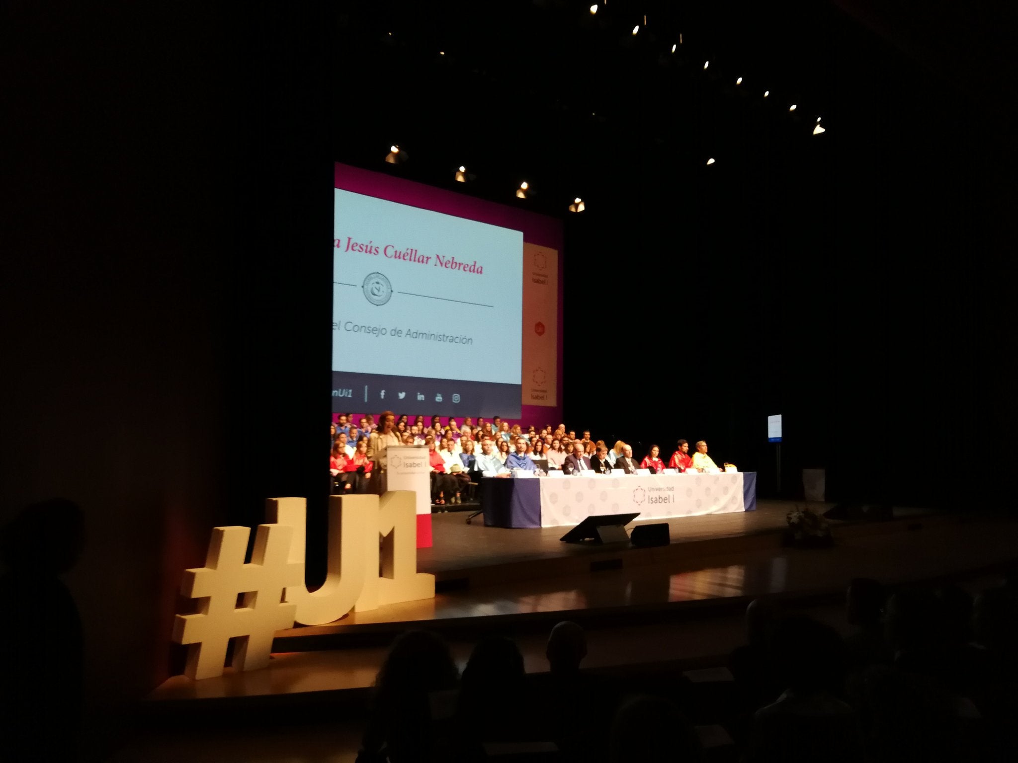 La Universidad Isabel I celebra su tercera Graduación con una tasa de abandono inferior a la media de universidades españolas.