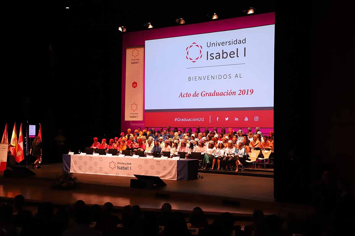 La Universidad Isabel I celebra su tercera Graduación con una tasa de abandono inferior a la media de universidades españolas.